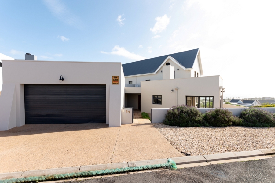 5 Bedroom Property for Sale in Myburgh Park Western Cape